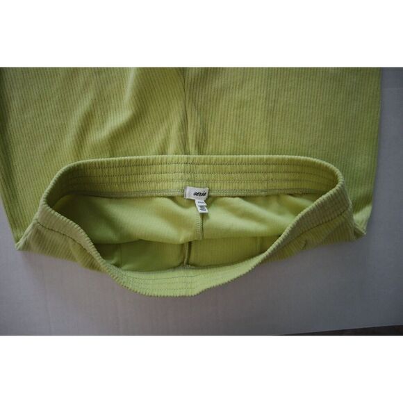 Aerie Women's Sz Medium Batalia Green Groove-On Ribbed Velour Flare Leg Pants - Picture 3 of 12